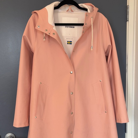 Stutterheim Pink Raincoat in great condition - size Small, Madewell collection - Picture 4 of 4